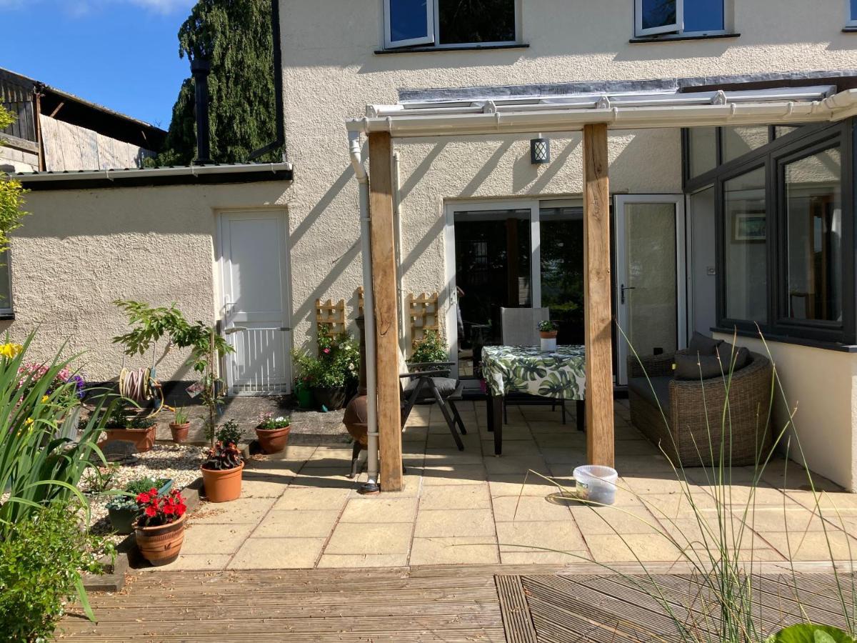 East Hillerton House Guest House Crediton Exterior photo